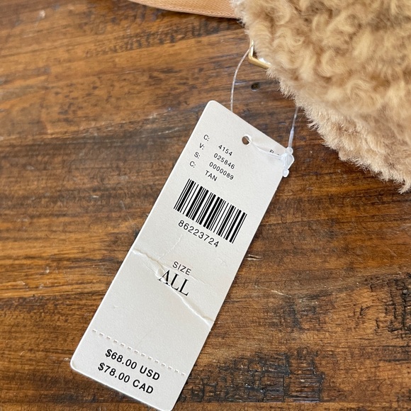 Anthropologie Sherpa Belt Bag - Picture 5 of 11